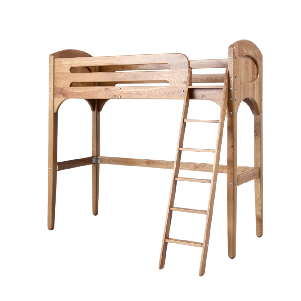 **Technische titel: Houten stapelbed met ladder en open design**